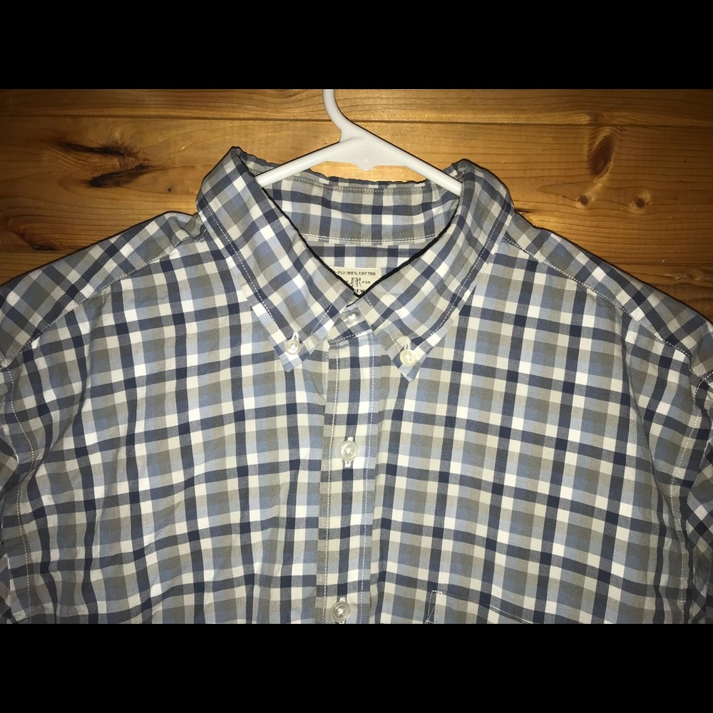J. Crew men’s blue plaid button up shirt